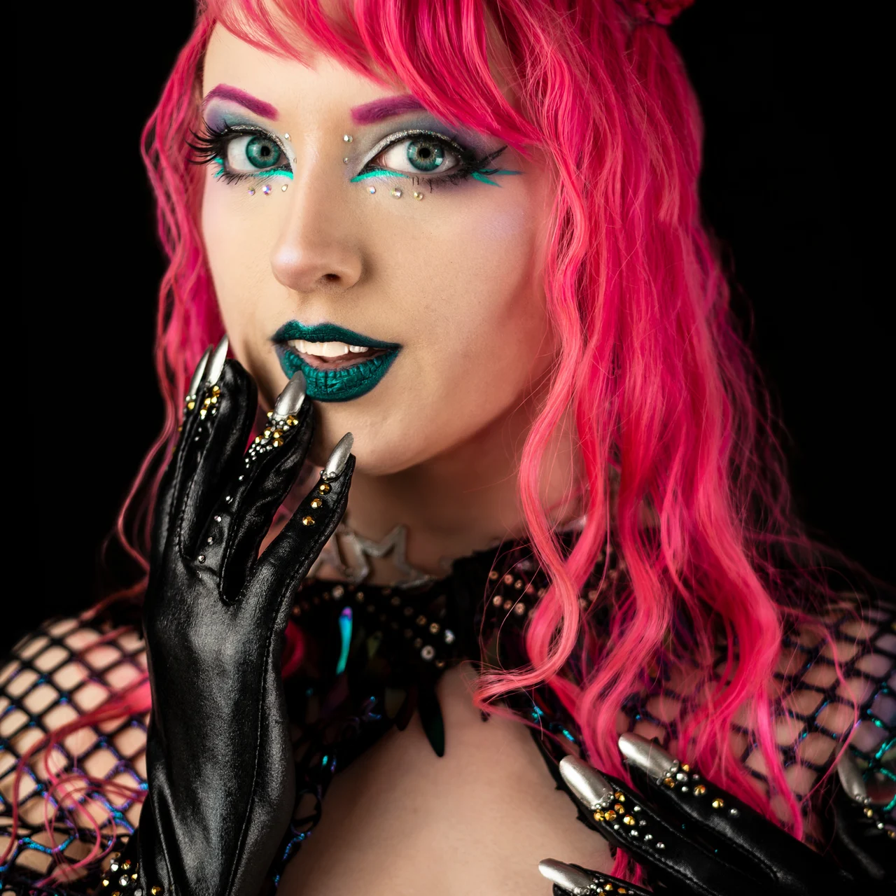 Sniickersnee - OnlyFans model