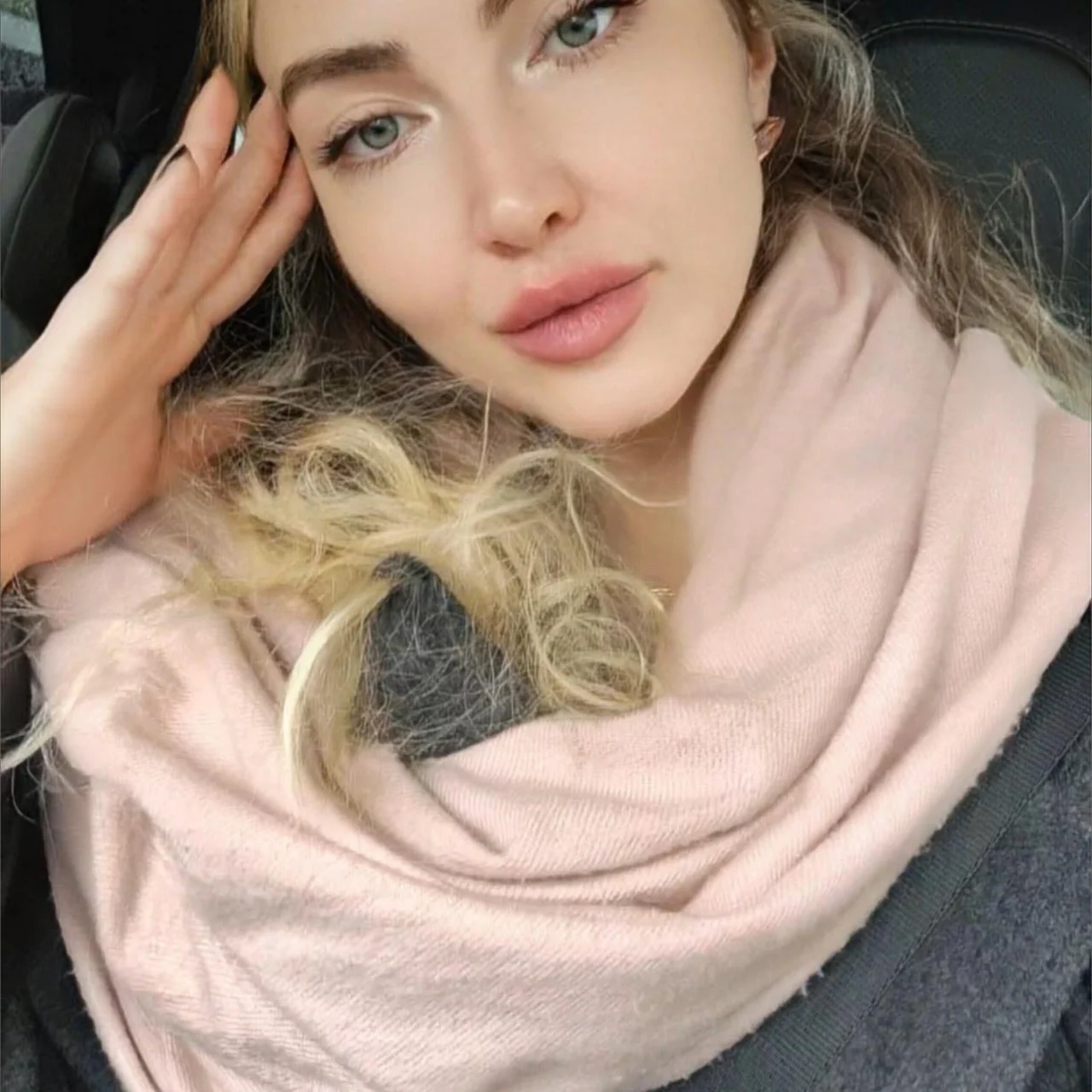 🩵 𝙈𝙤𝙣𝙞𝙘𝙖 𝙎𝙣𝙤𝙬𝙛𝙡𝙖𝙠𝙚 🩵 - OnlyFans model