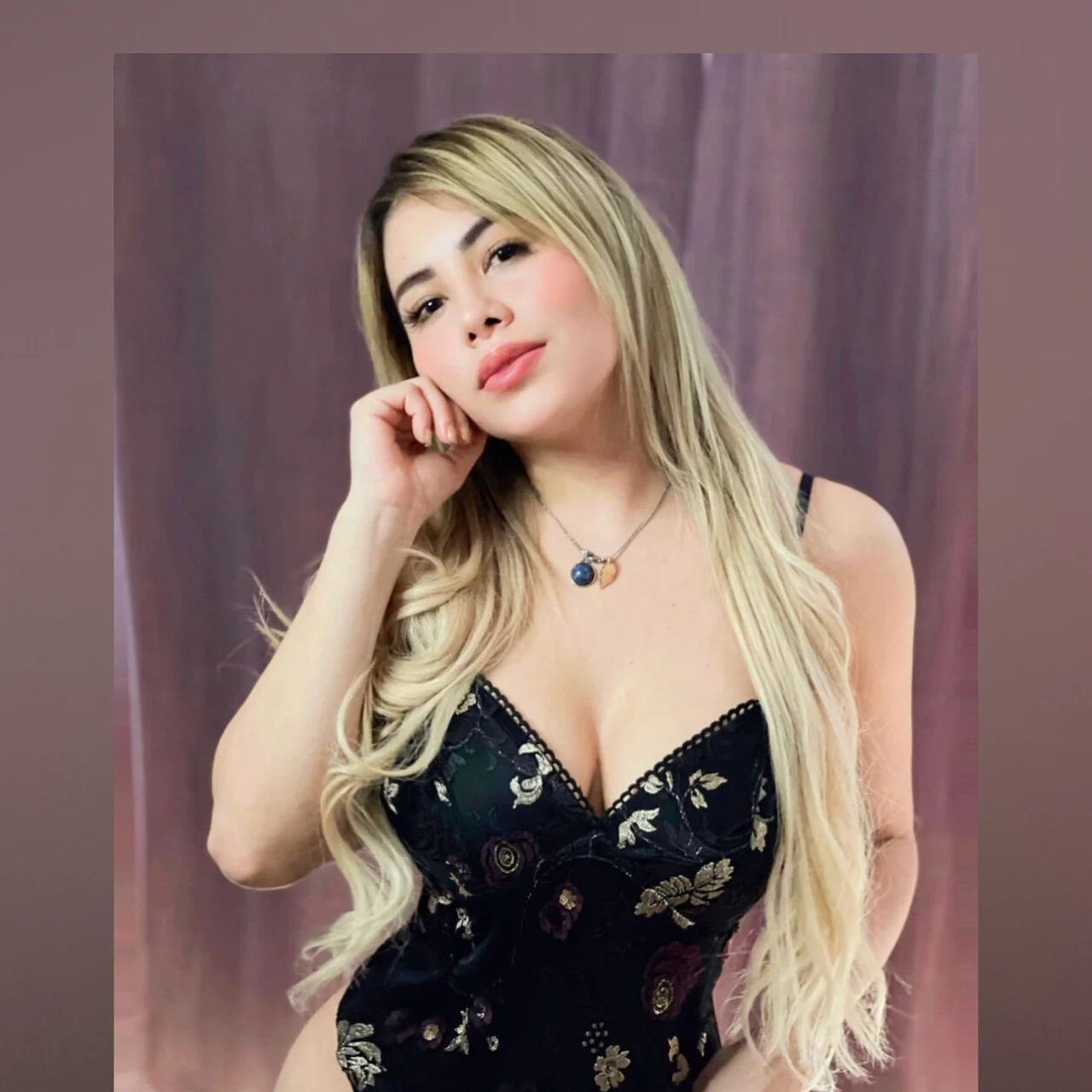 soffylove - OnlyFans model