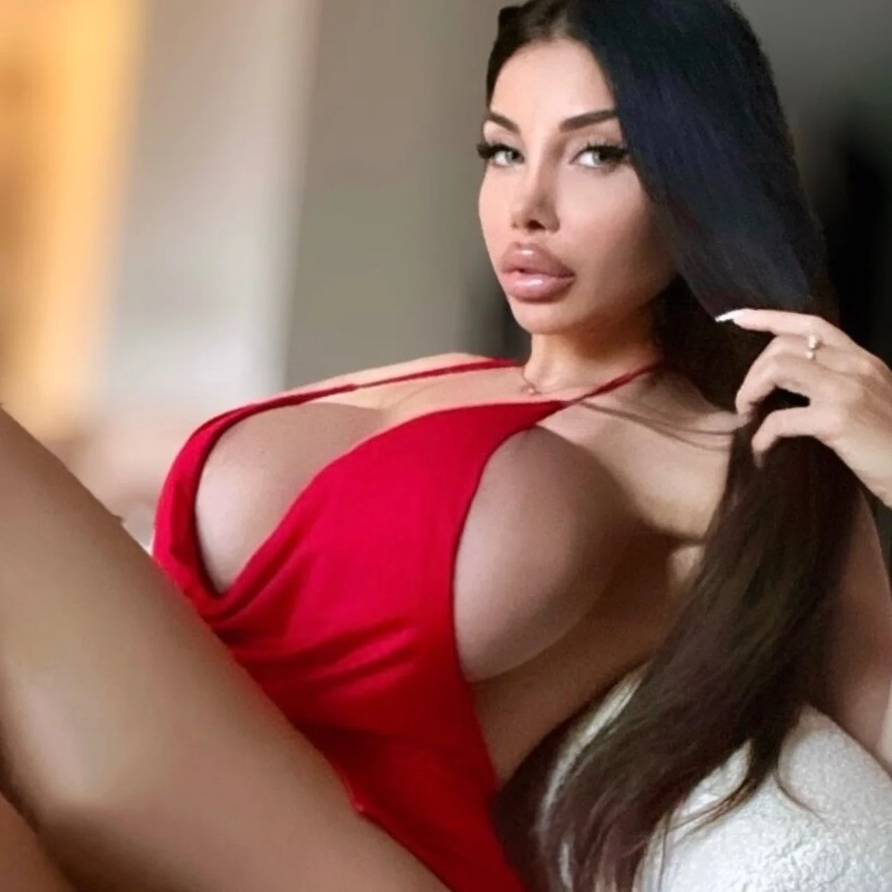 Sofia Sin - OnlyFans model