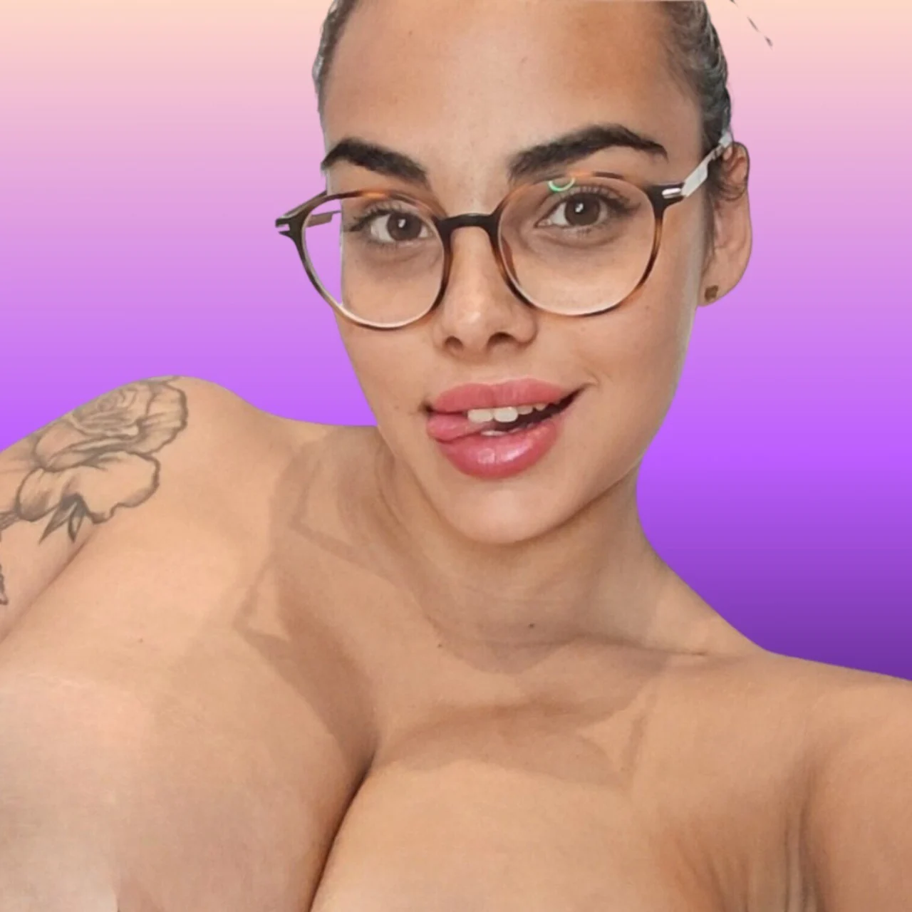 𝘝𝘊𝘈𝘓𝘓 𝘕𝘖𝘞‼️💦  Sophi 💜 36DD - OnlyFans model