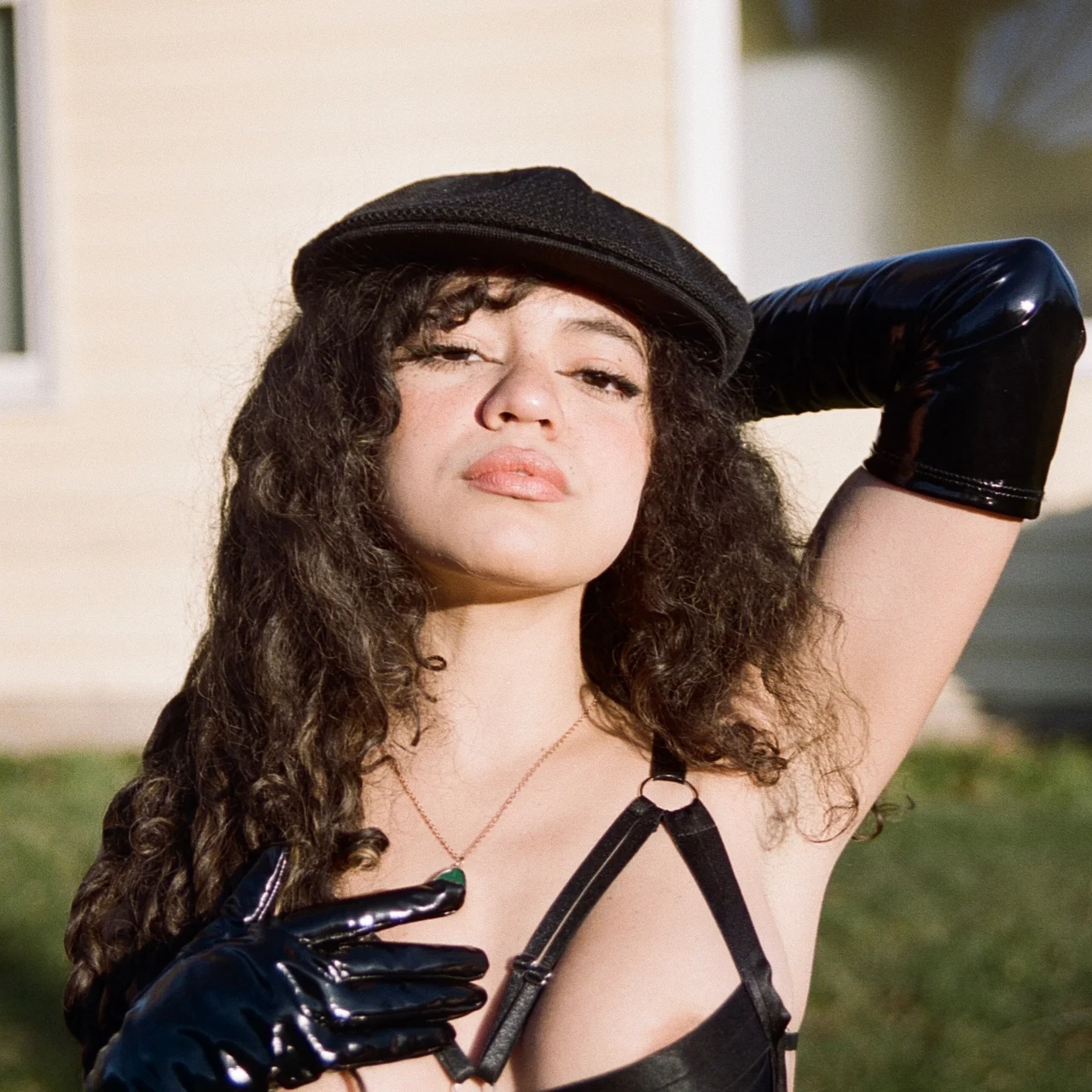 Mari  ^-^ - OnlyFans model