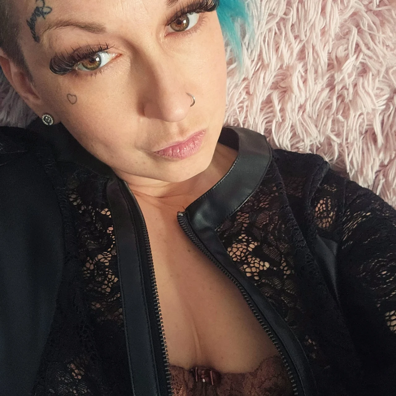 Spooky Bee 😈🐝 - OnlyFans model