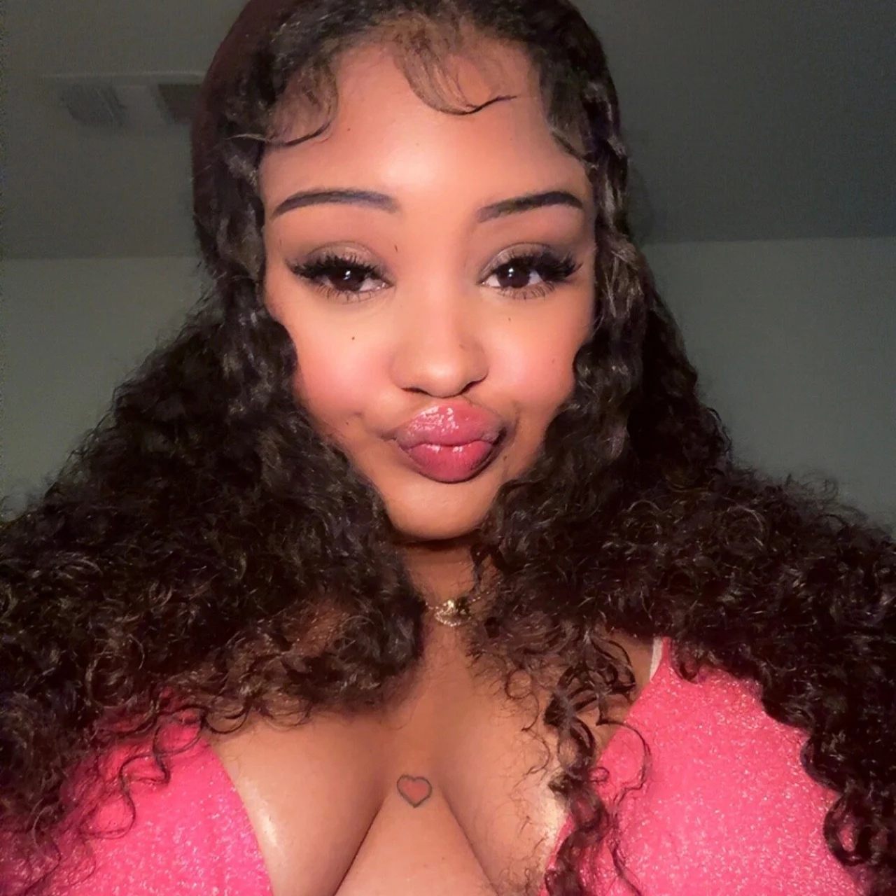 Squeak🤭 - OnlyFans model