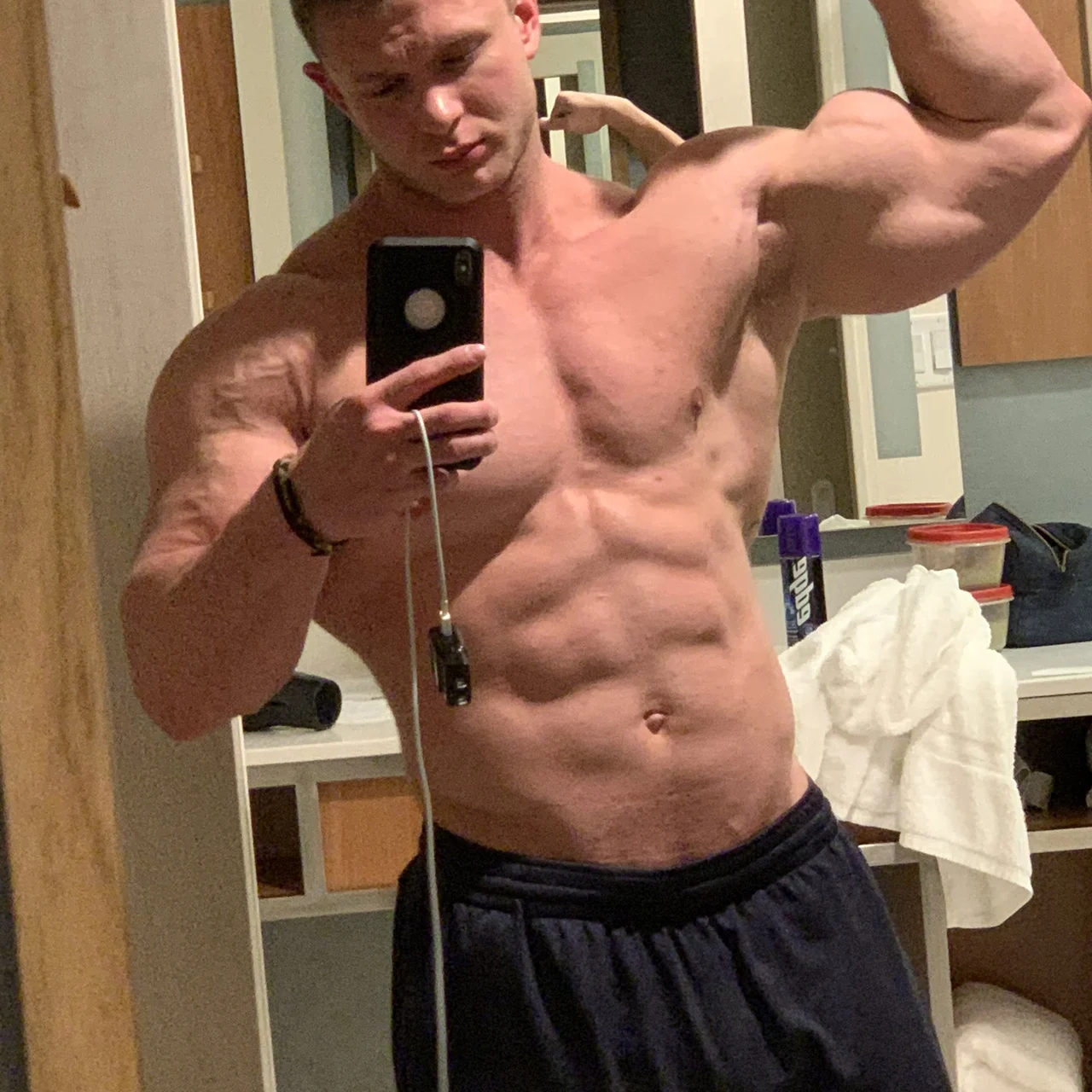 Steel Official free page - OnlyFans model