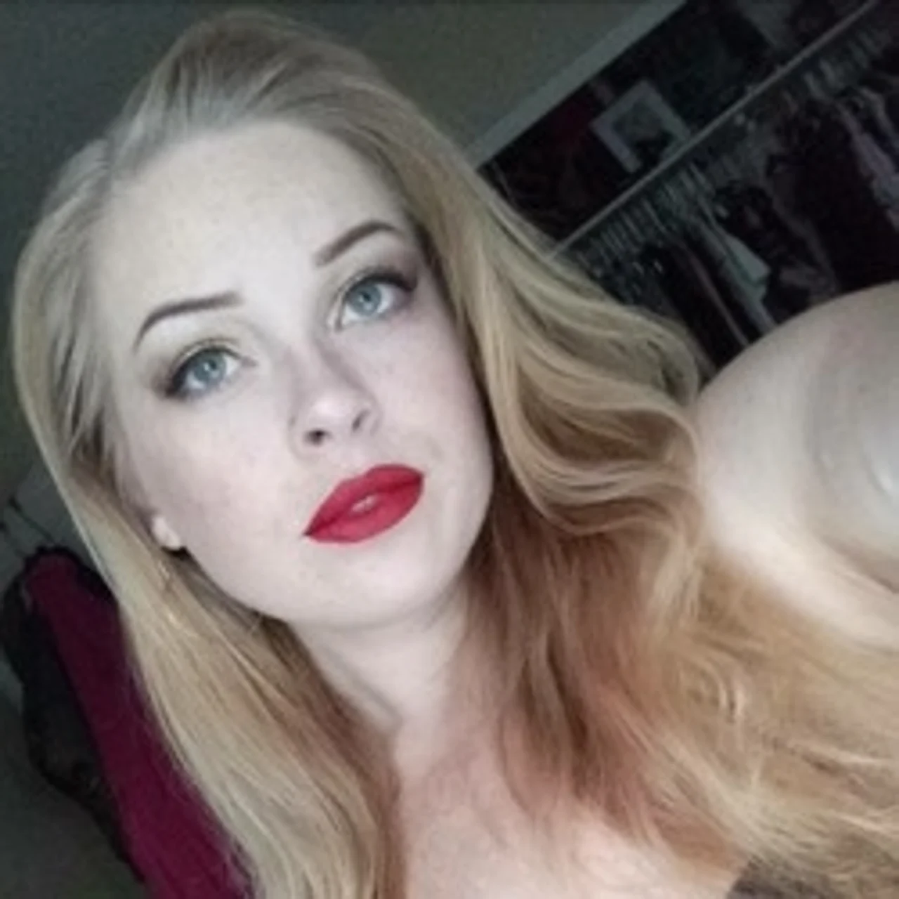 Strawberrie420 - OnlyFans model