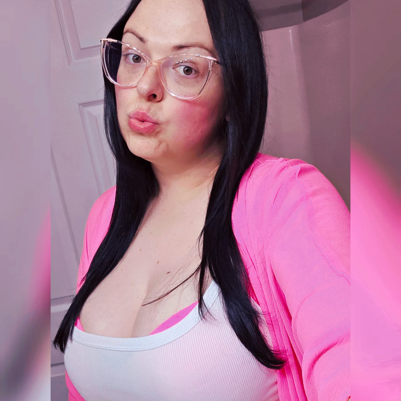 Svetlana Wood - OnlyFans model