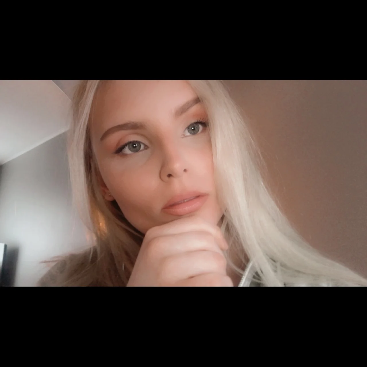 Sweblondie - OnlyFans model
