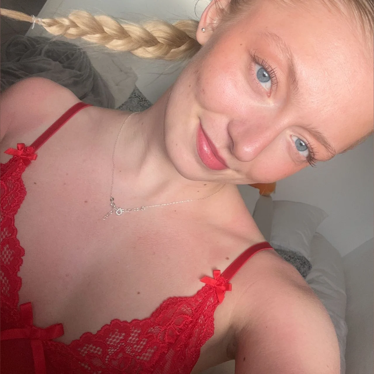 Swedishblondie - OnlyFans model