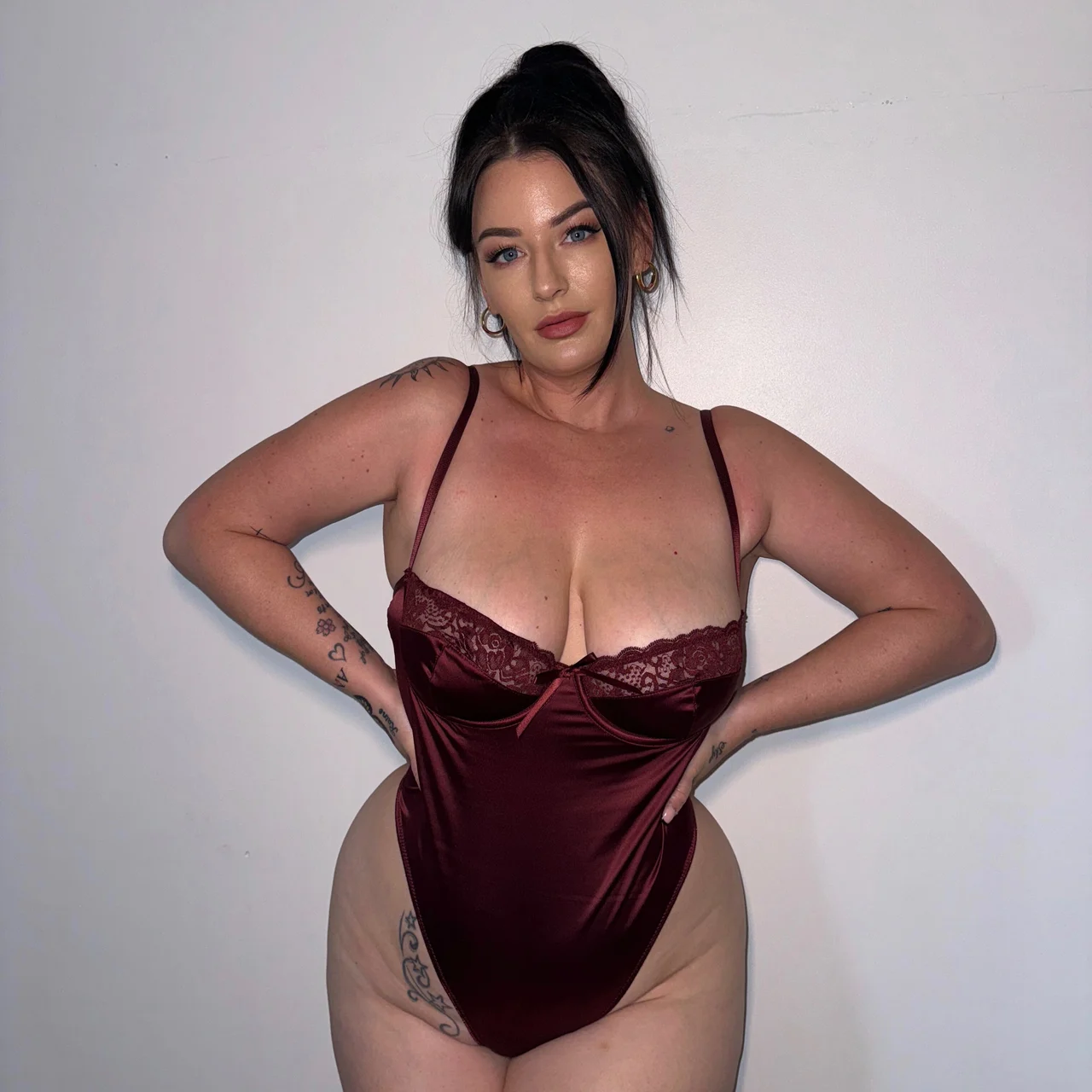 Sophie Mai 🩷 NO PPV • FREE COCK RATE ⚠️ - OnlyFans model