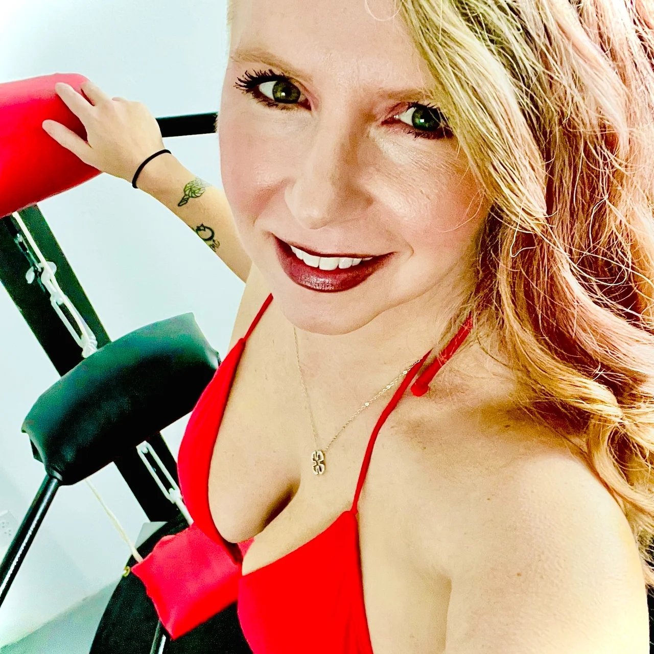 Sybil Starr - OnlyFans model