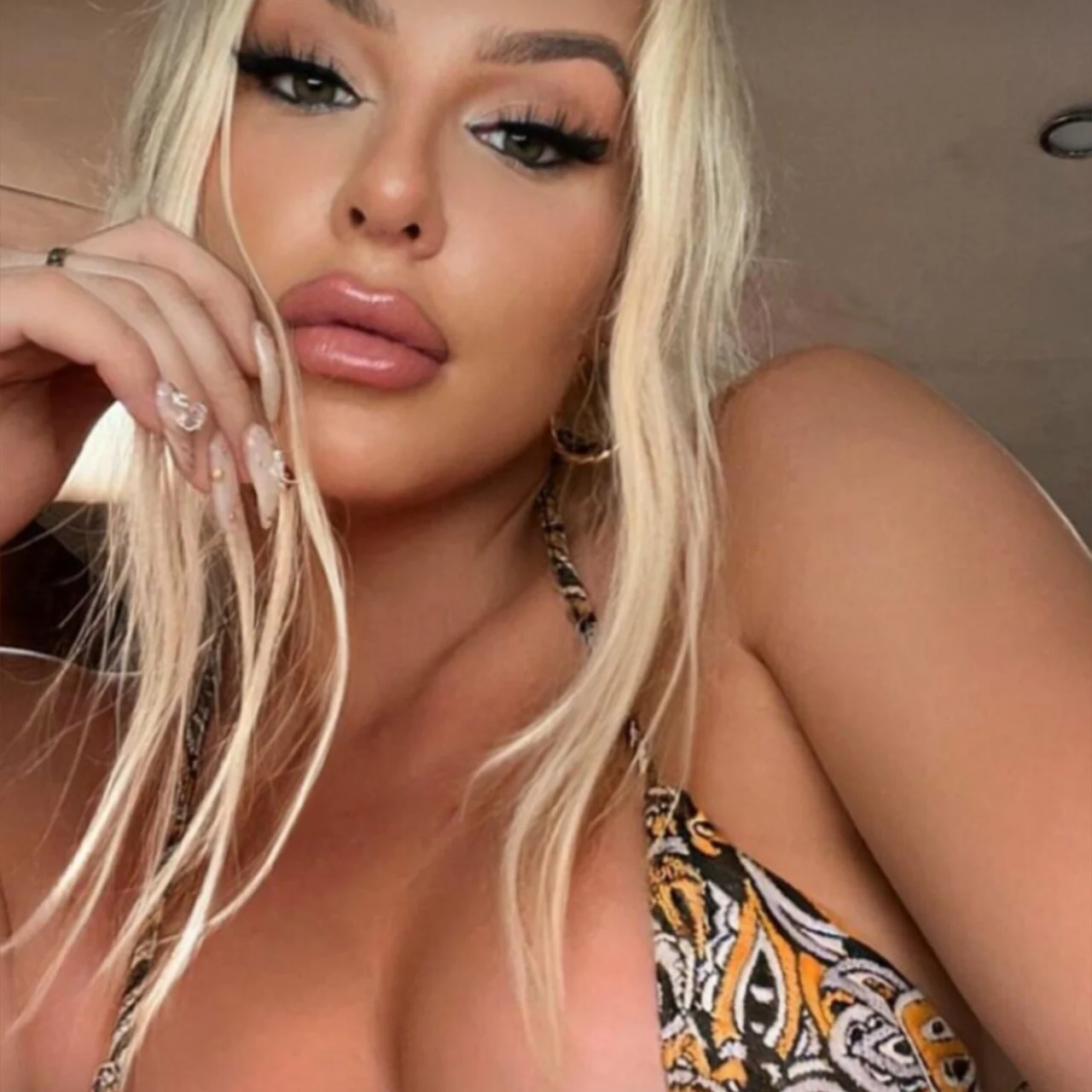 ❤️‍🔥 tana mongeau - OnlyFans model