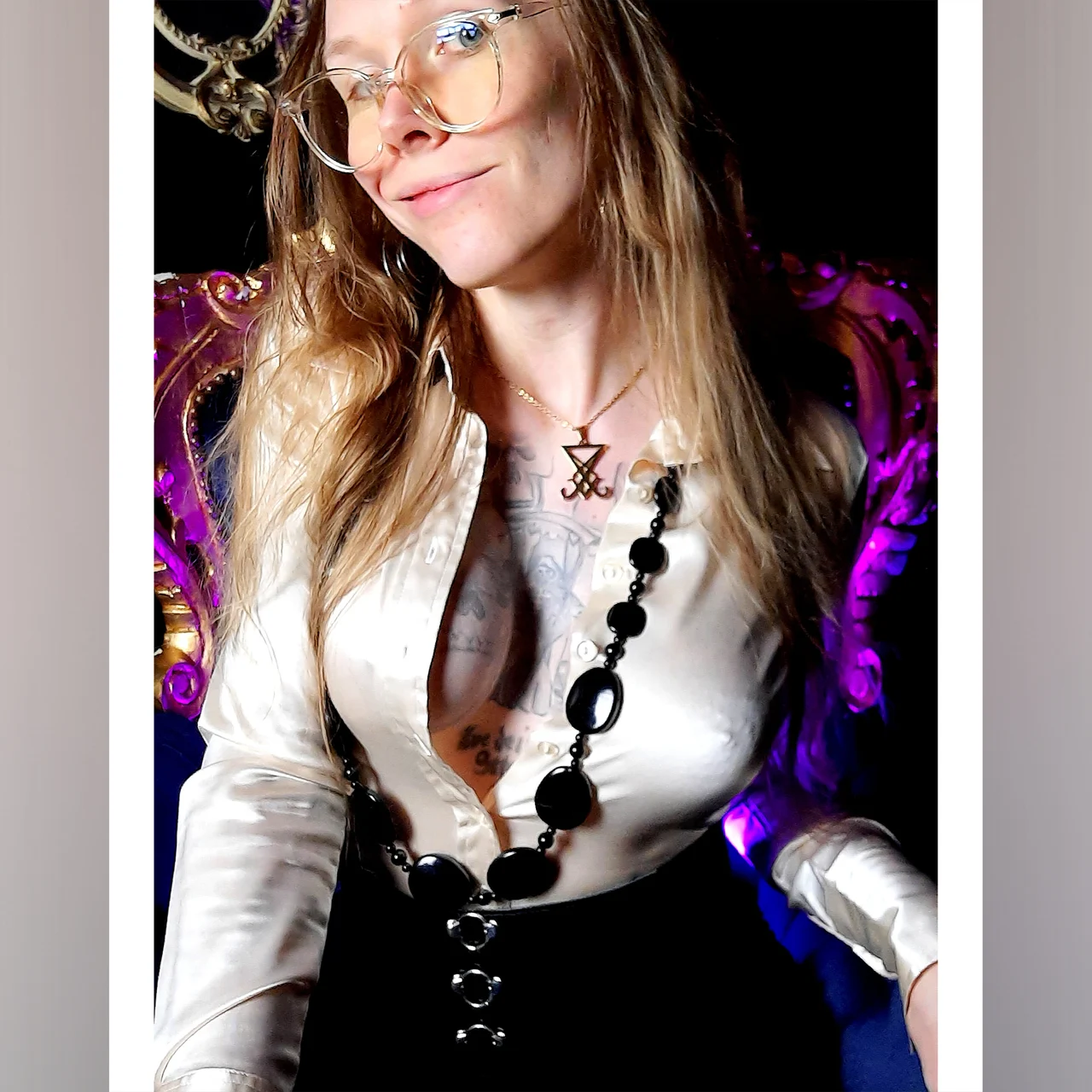 🍎 Satin_Blouse_Fetish_Teacher 🎀 - OnlyFans model