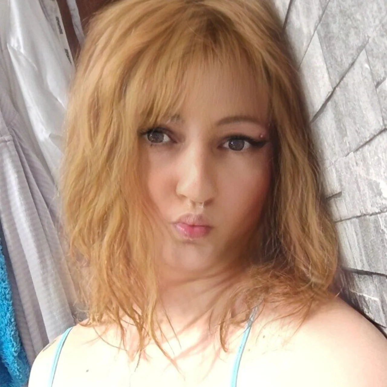 TeenishShemale - OnlyFans model