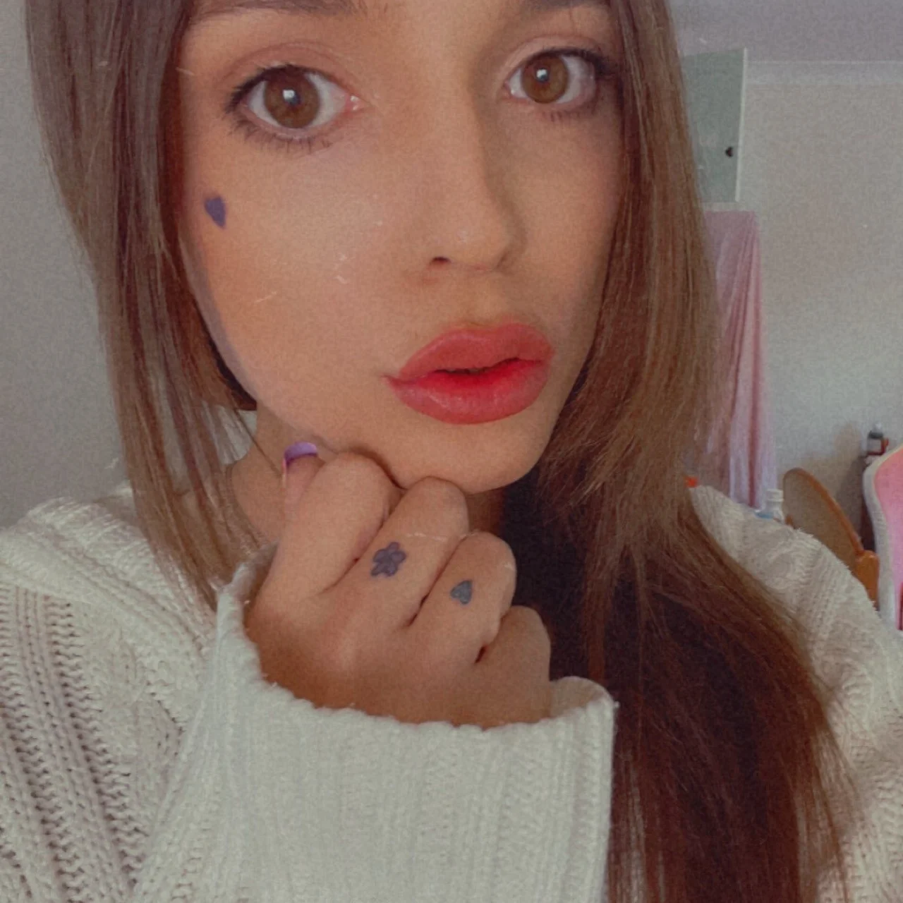 Soph(: - OnlyFans model