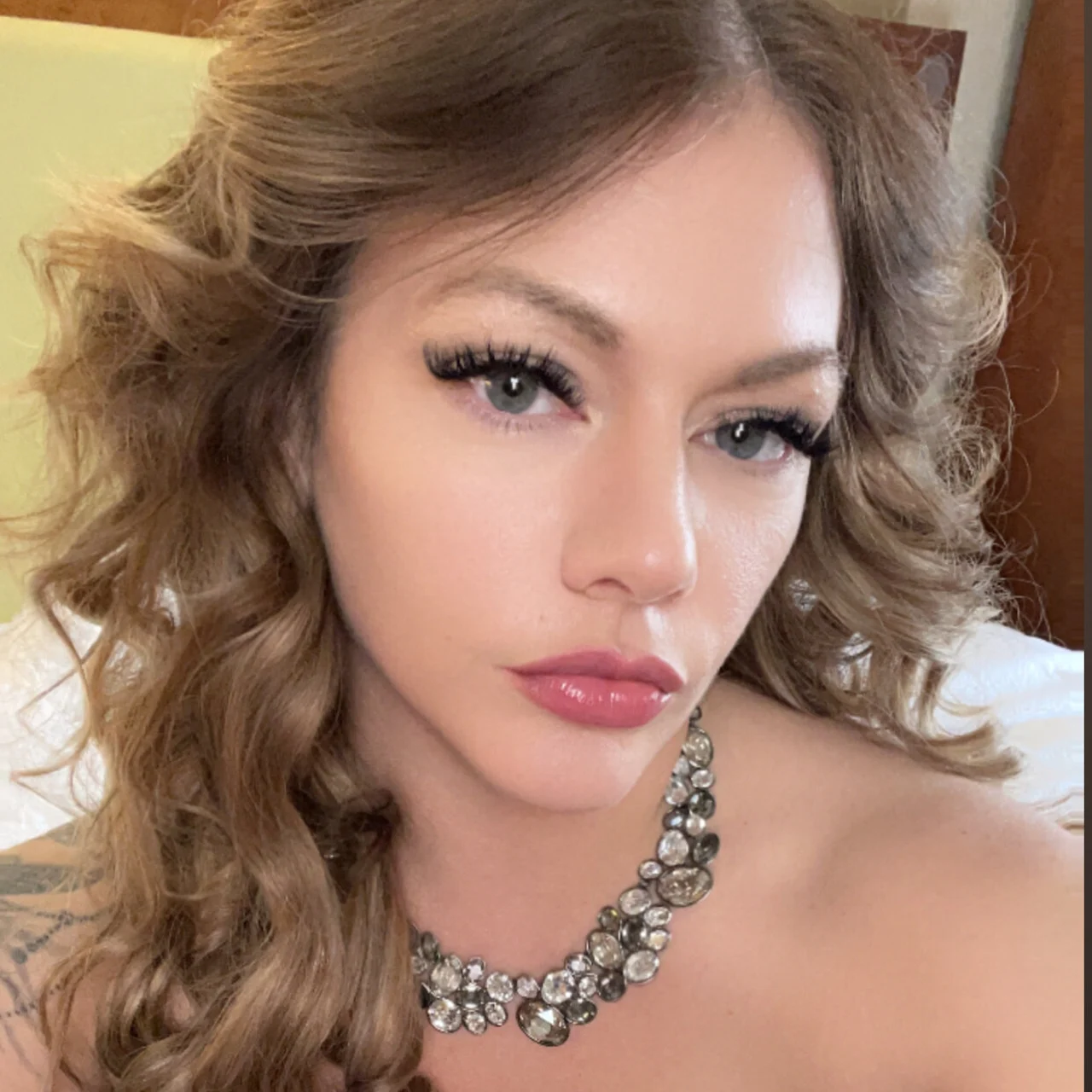 TheAmputeeBitch - OnlyFans model