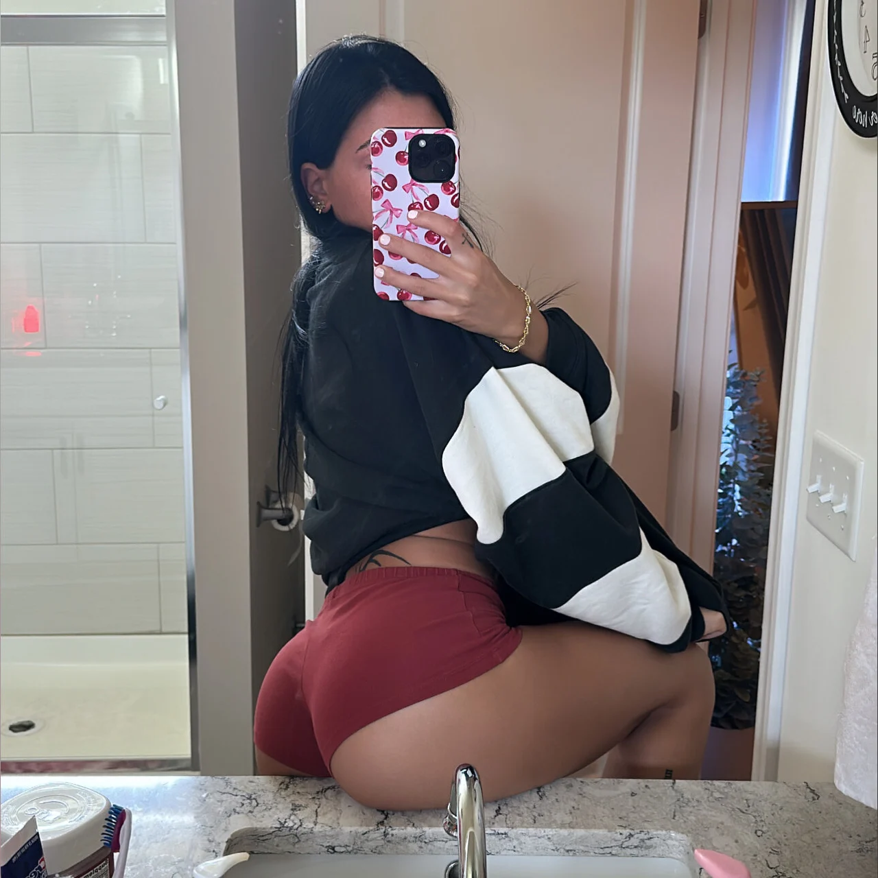 tbaby - OnlyFans model