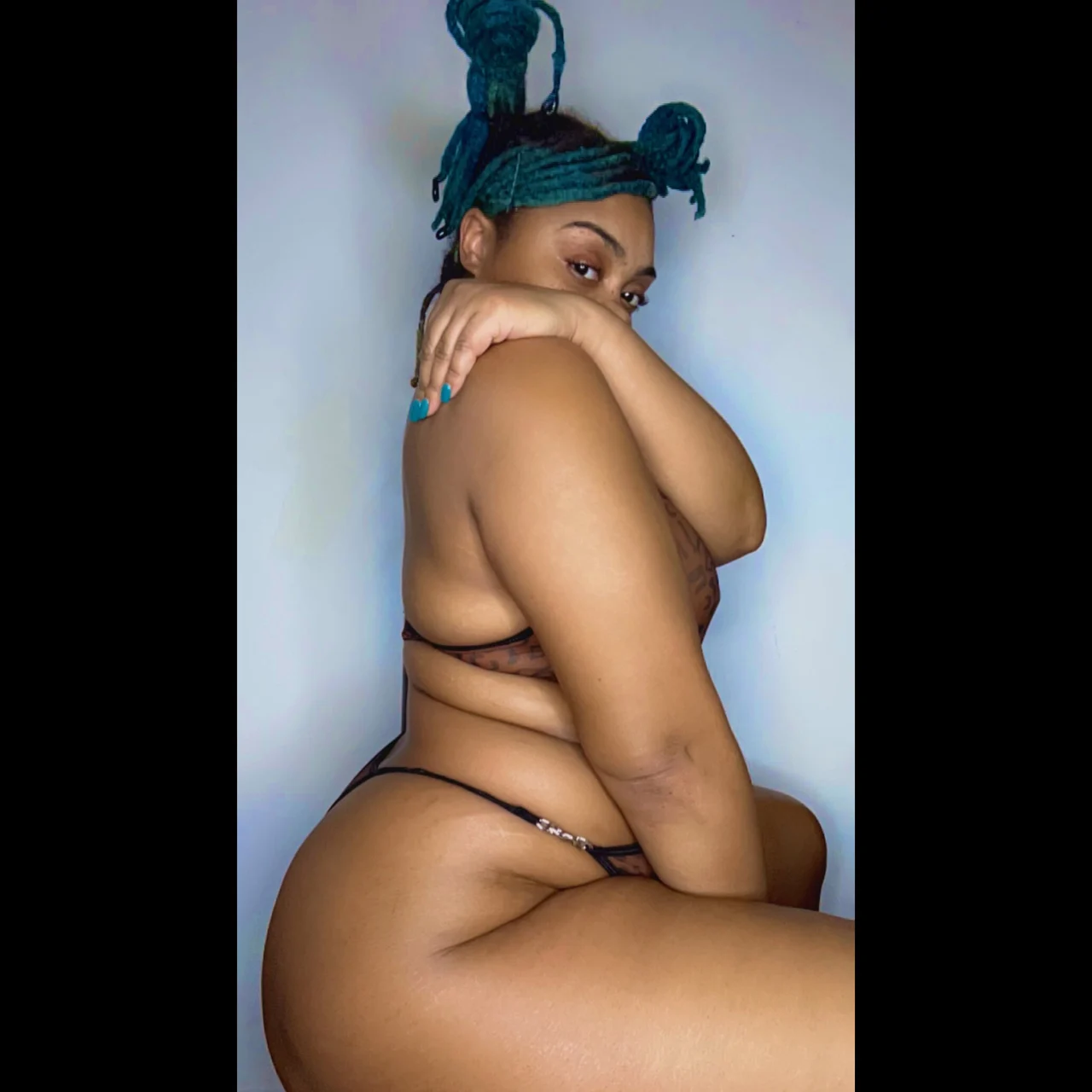 Rae - OnlyFans model