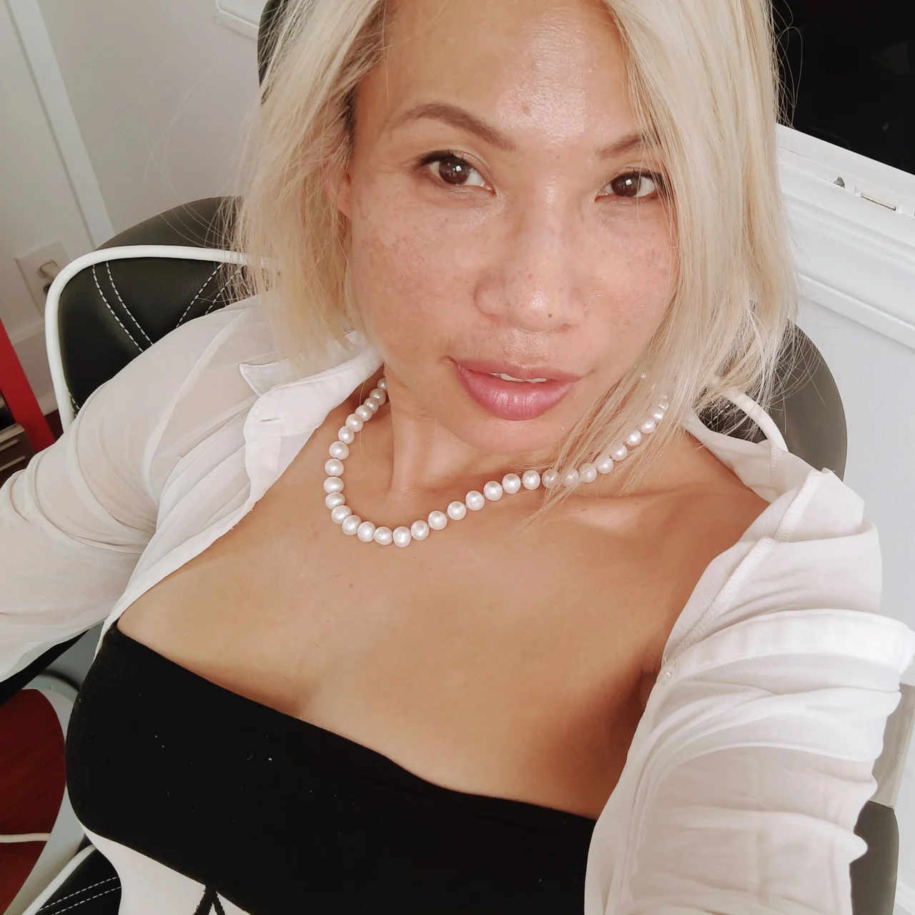 The Barberess Diaries - OnlyFans model