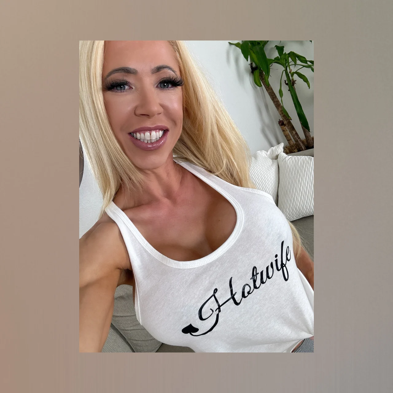 The Real Mandy Monroe - OnlyFans model