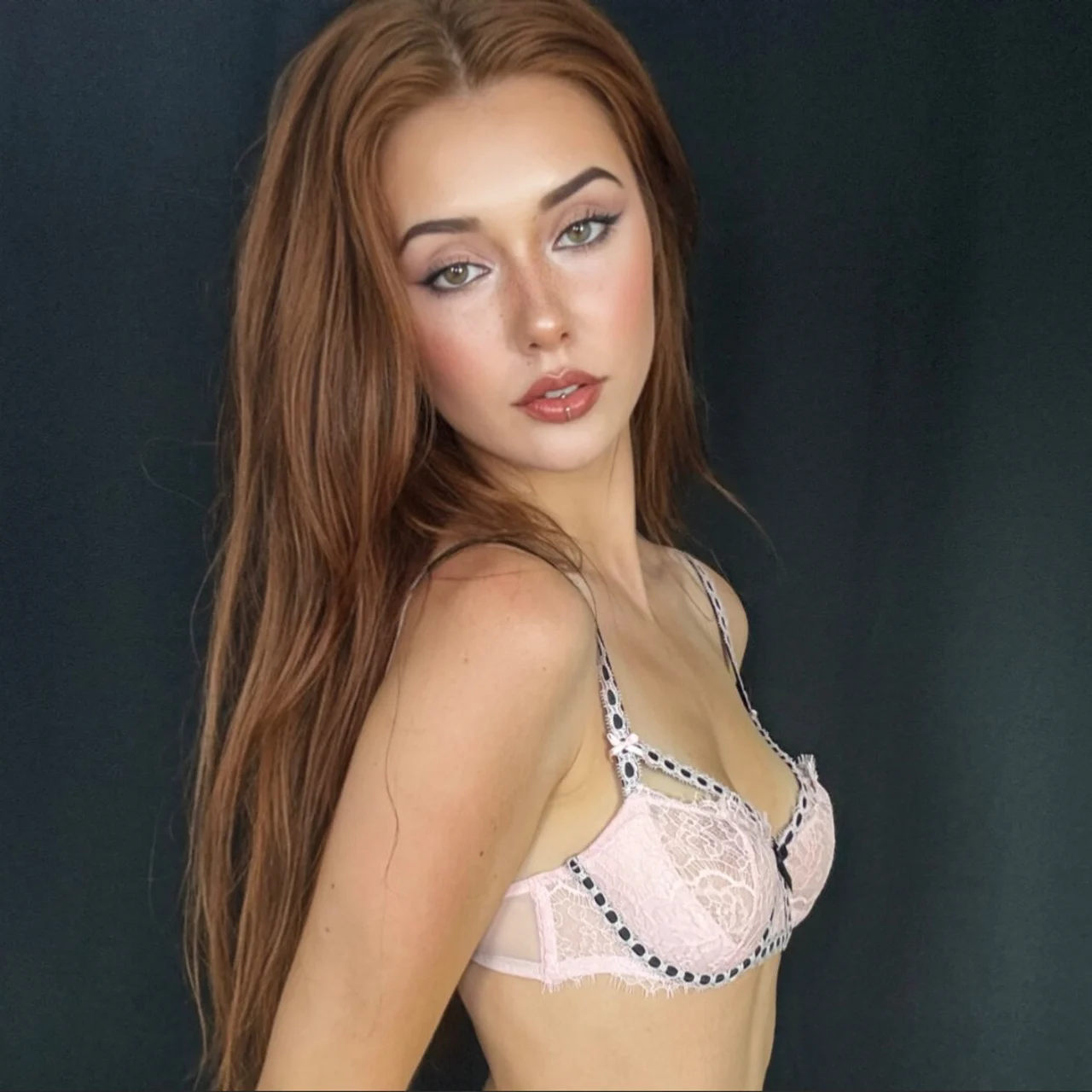 Mischa - OnlyFans model