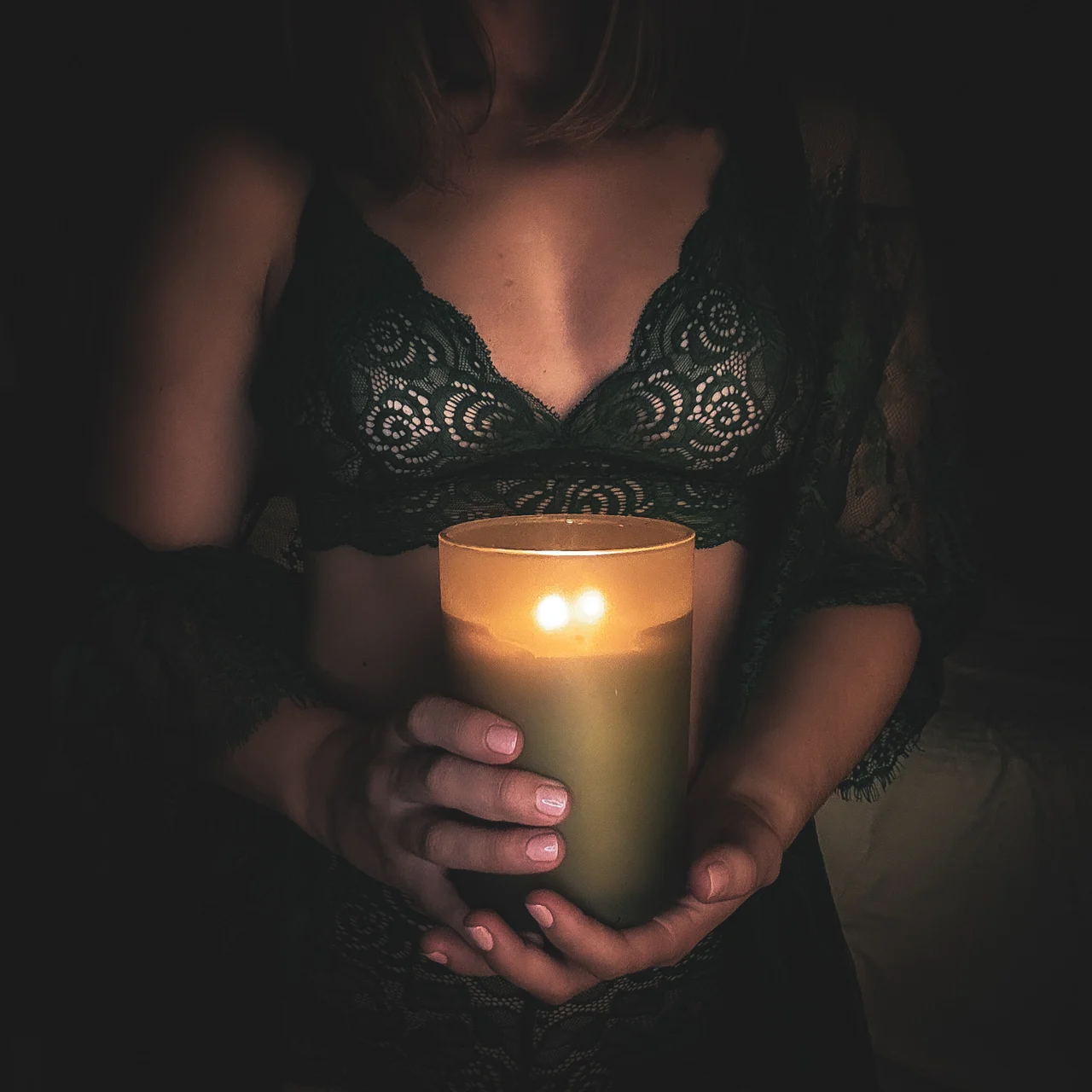 The Veiled Ember - OnlyFans model