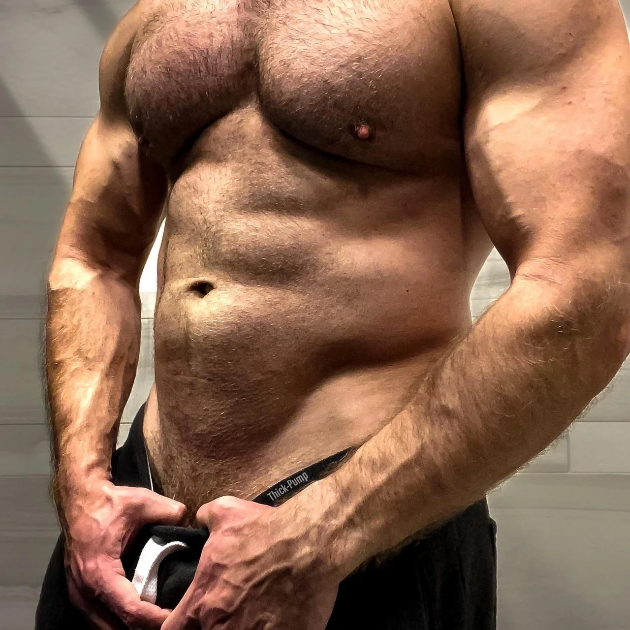 Thick-Pump - OnlyFans model