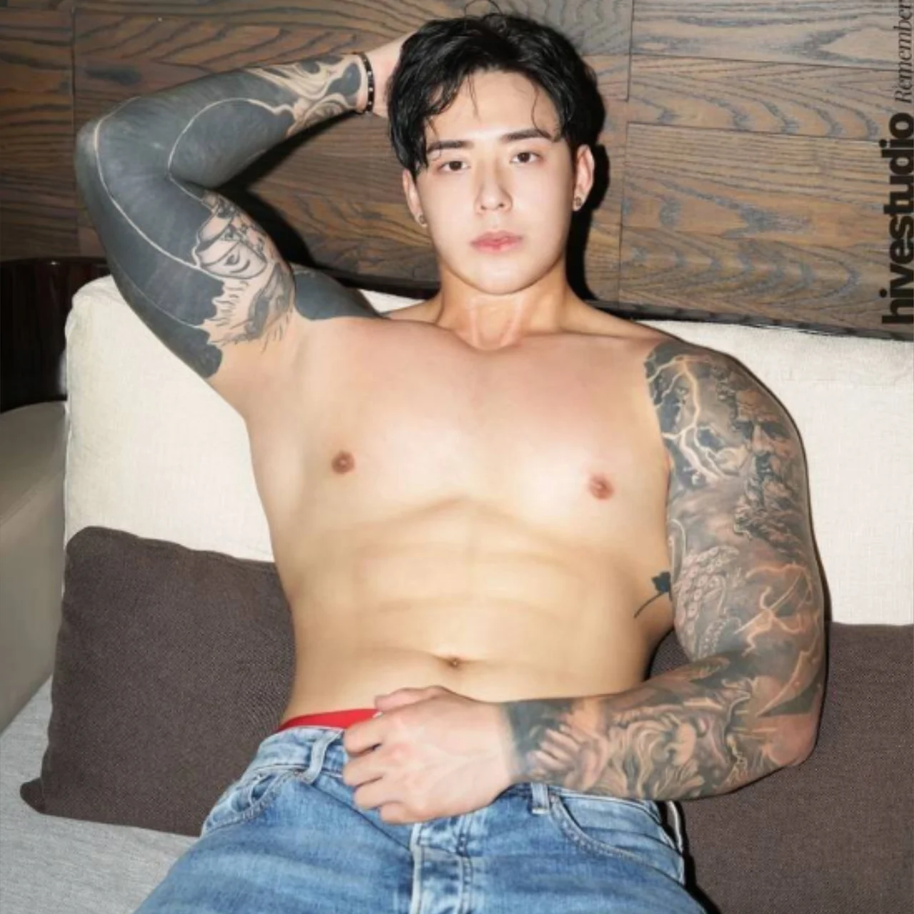 Titus Low - OnlyFans model