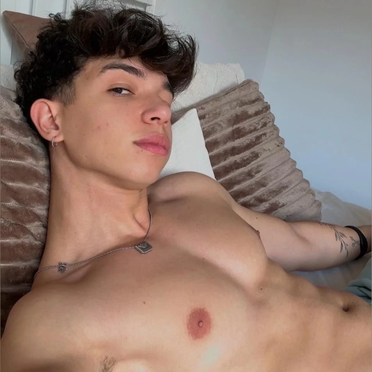 Twink Mauro - OnlyFans model