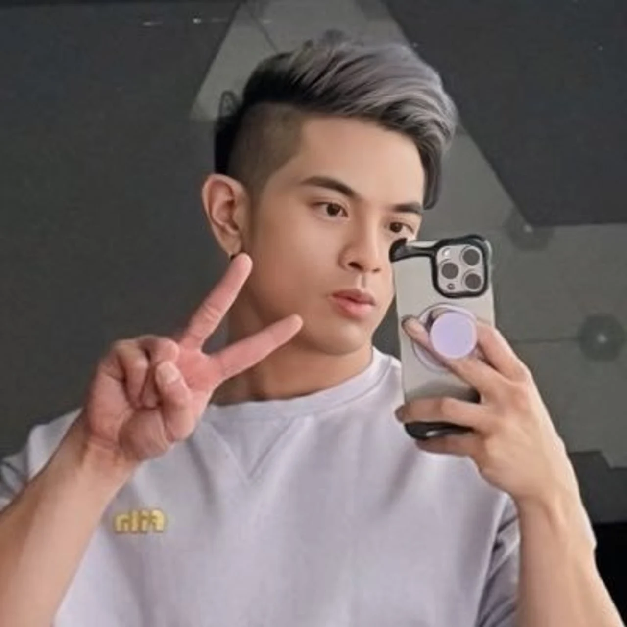 a donut hole - OnlyFans model