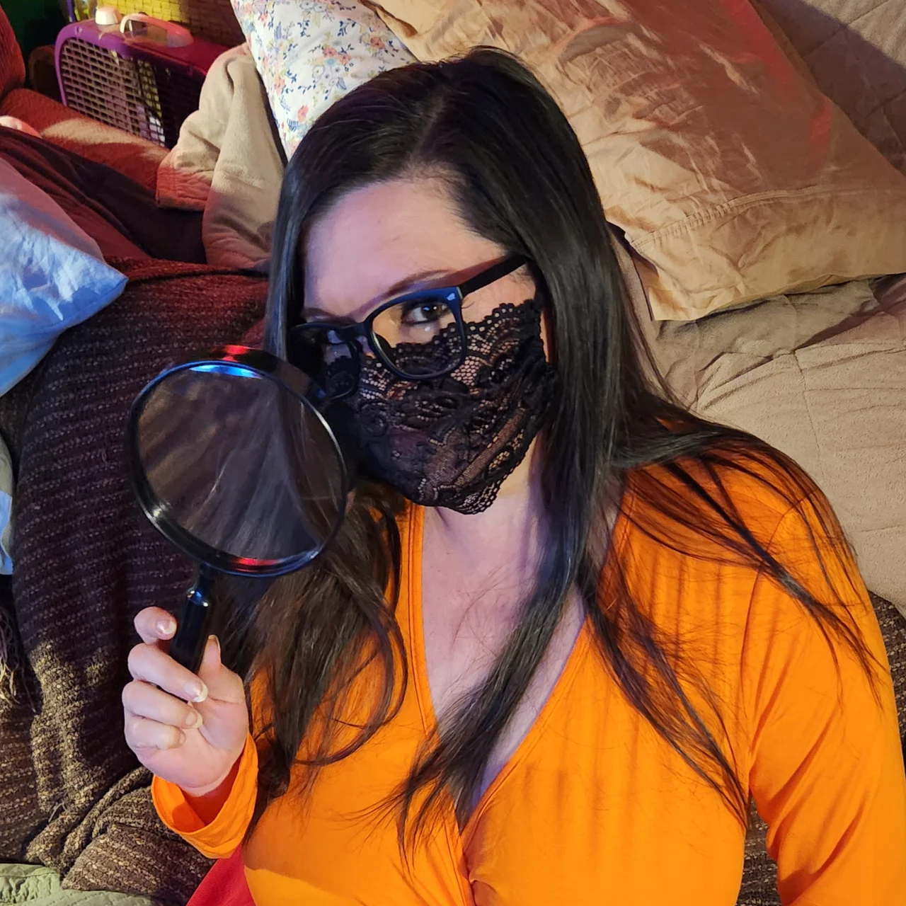 masked mama - OnlyFans model