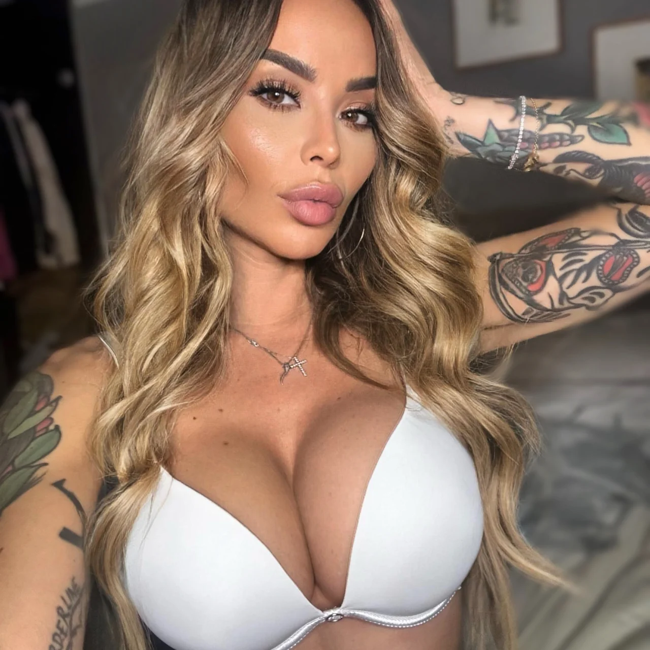 Valeria Moxx π - OnlyFans model