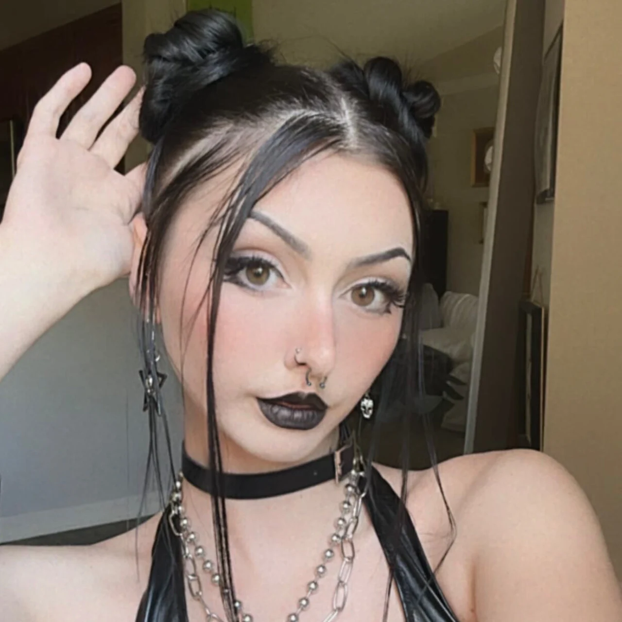 Nessi Baby - OnlyFans model