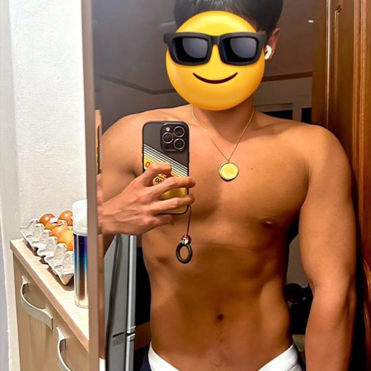 앤초 - OnlyFans model