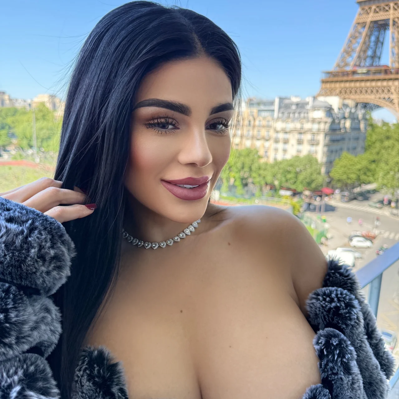 💋Vianey Frias - OnlyFans model