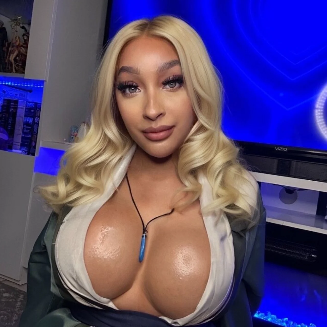 𝑮𝑶𝑫𝑫𝑬𝑺𝑺 𝑽𝑰𝑪𝑲𝑰 🧚🏽‍♀️💋 - OnlyFans model