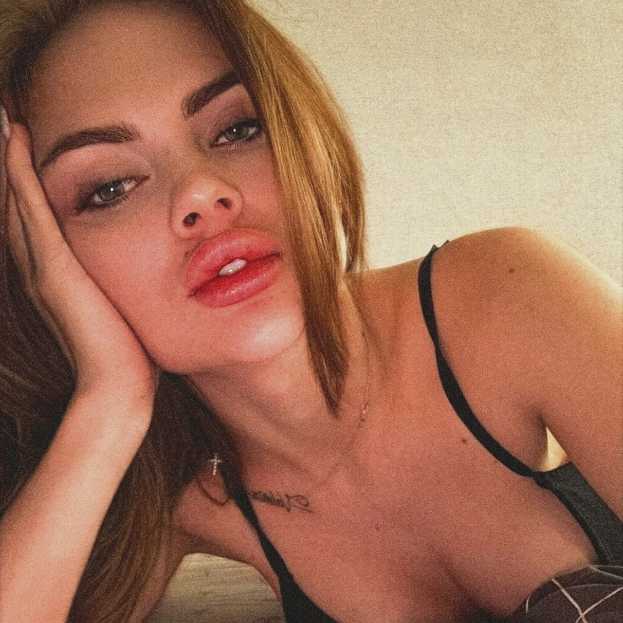 Vika - OnlyFans model