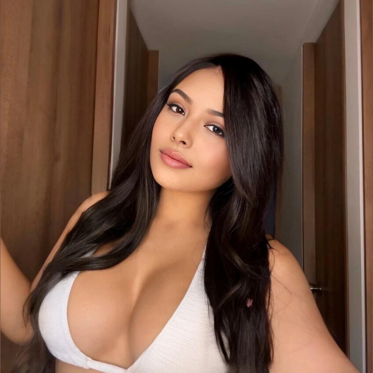 VIKKY 💘 - OnlyFans model