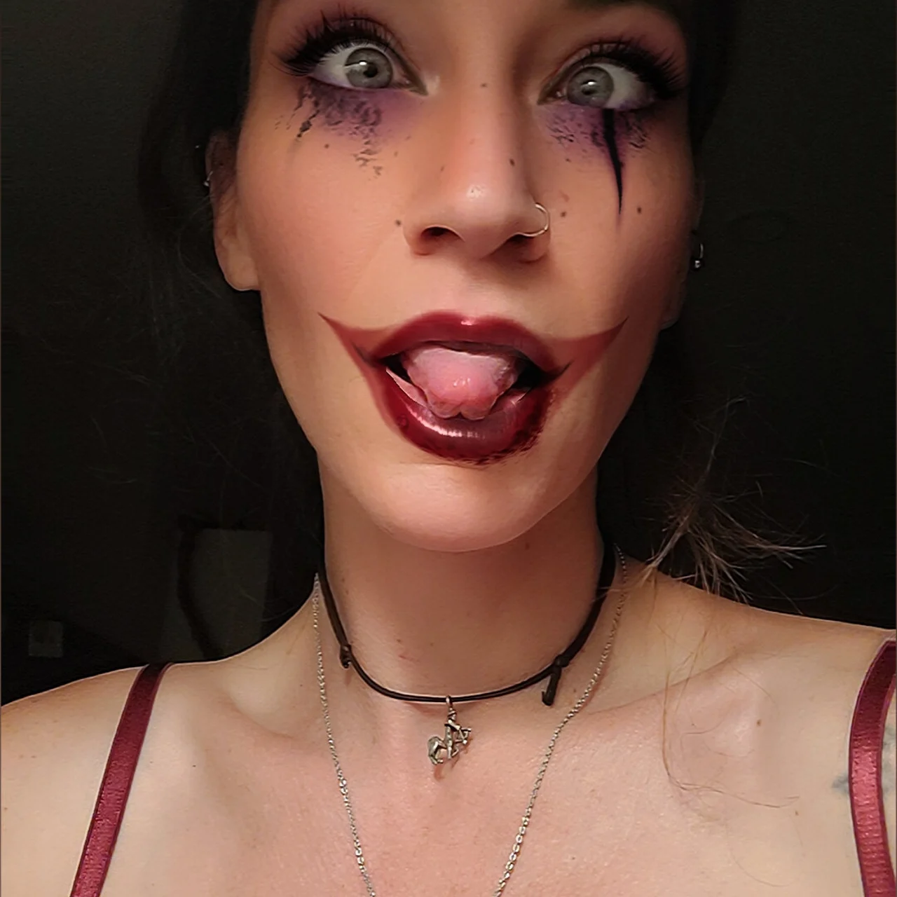 Vivienne Crystal - OnlyFans model