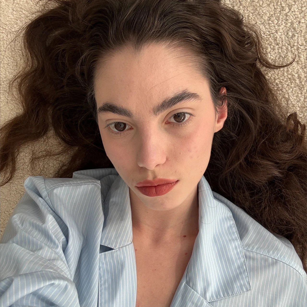 Curlyy - OnlyFans model