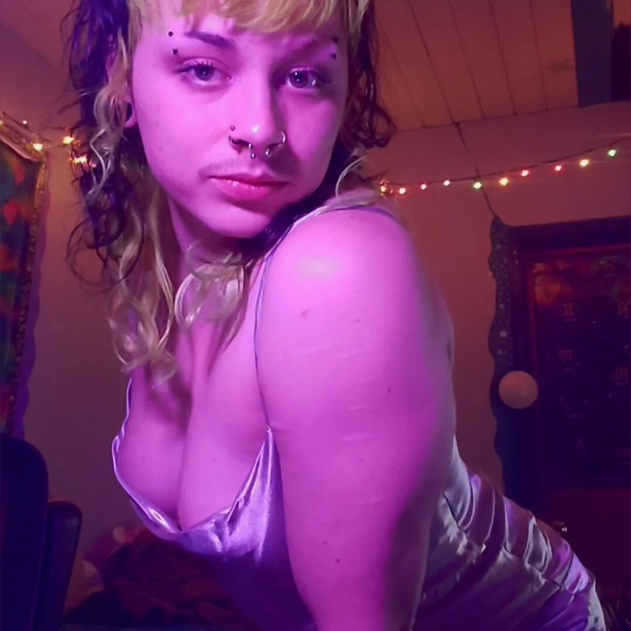 xyris - OnlyFans model