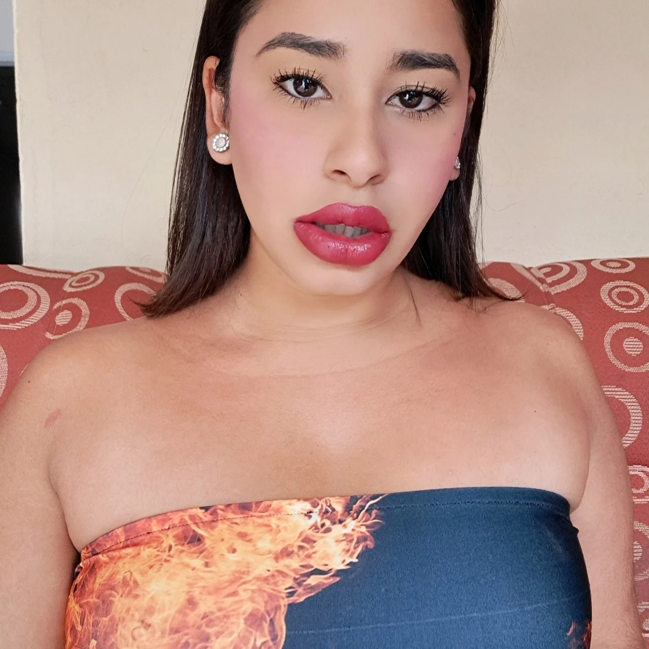 YaraButterfly - OnlyFans model