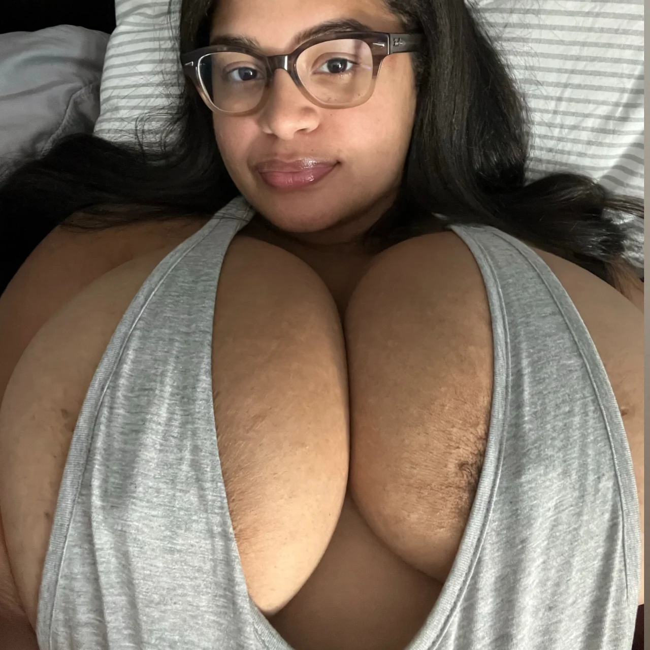 pretty titties - OnlyFans model