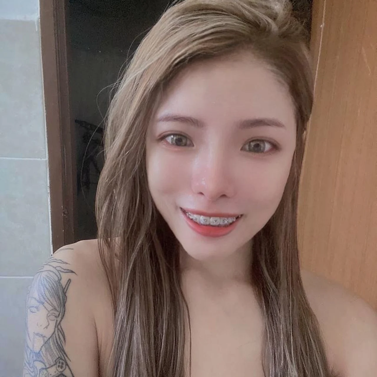 Yumi Love Doll (Free) - OnlyFans model